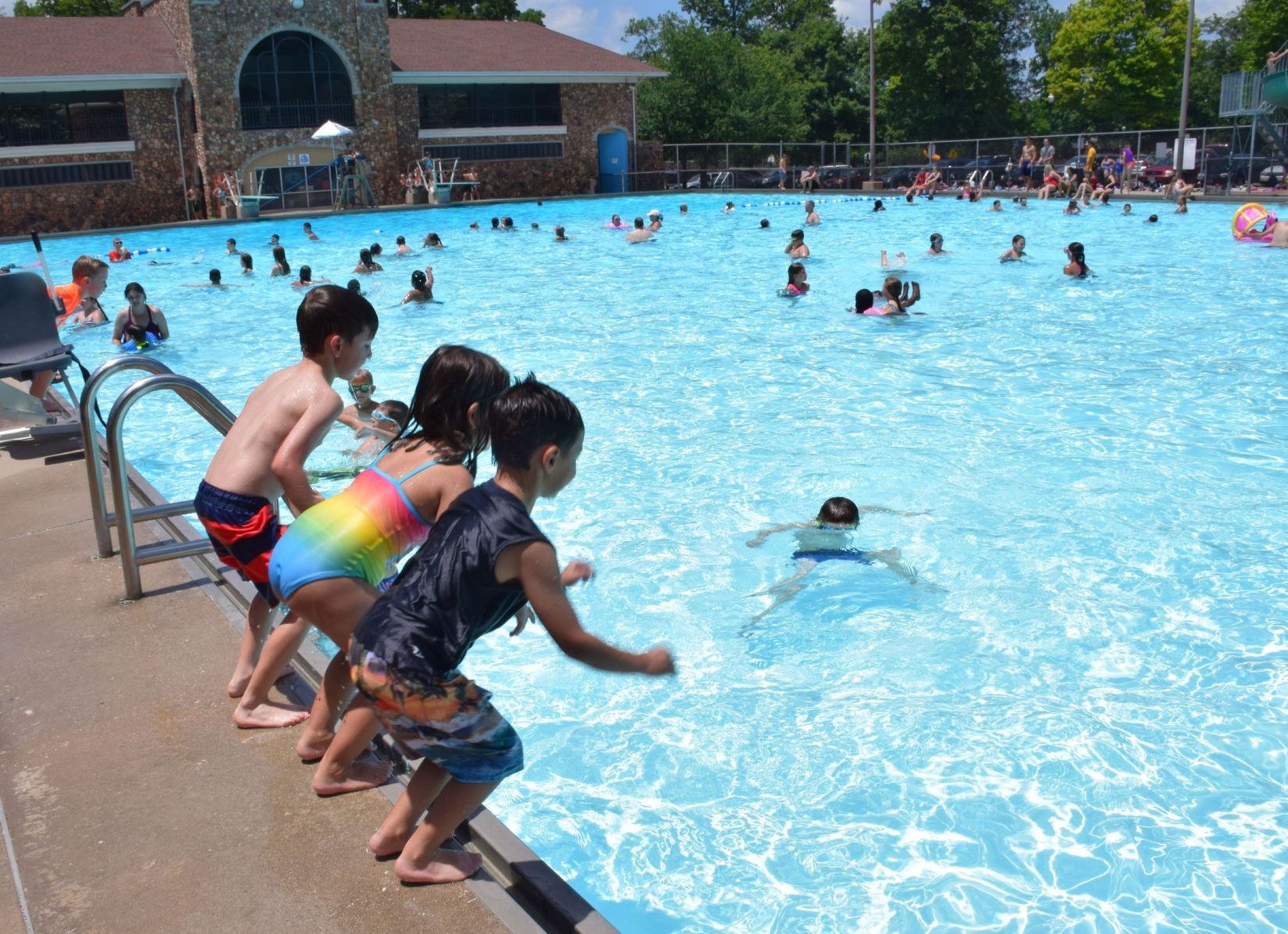 Heat advisory extends pool hours, opens cooling centers