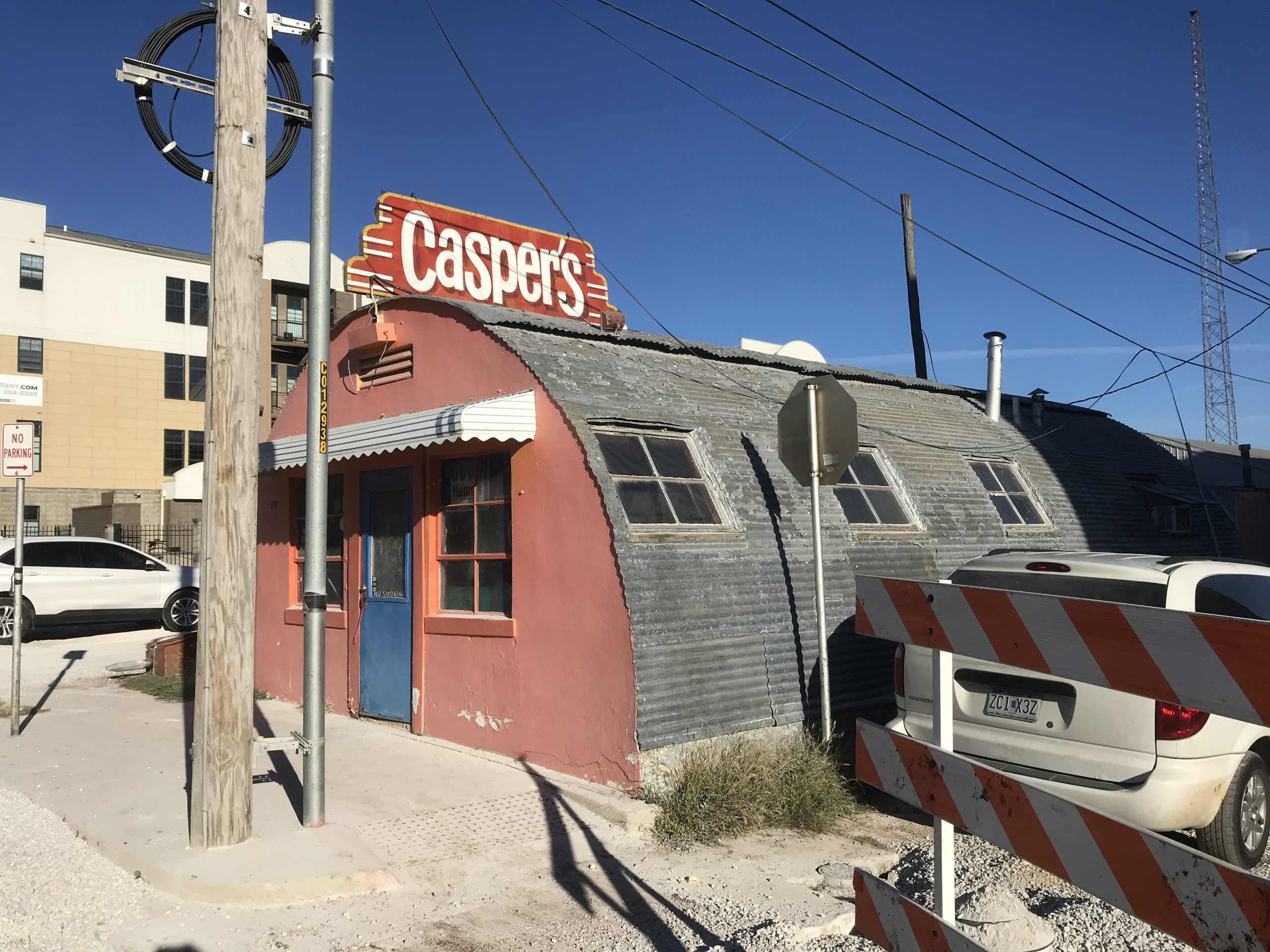 A red-and-silver Quonset hut with a sign reading "Casper's" on top