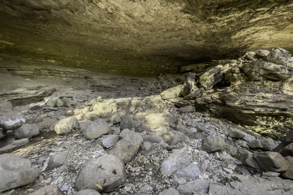 Cob Cave, a massive shelter near Eden Falls on the Lost Valley Trail in Arkansas.