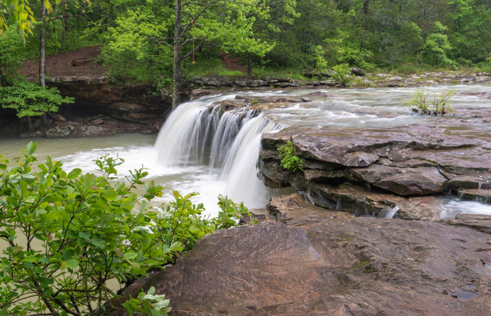 Outdoor Guide: 9 wow-worthy no-hike waterfalls